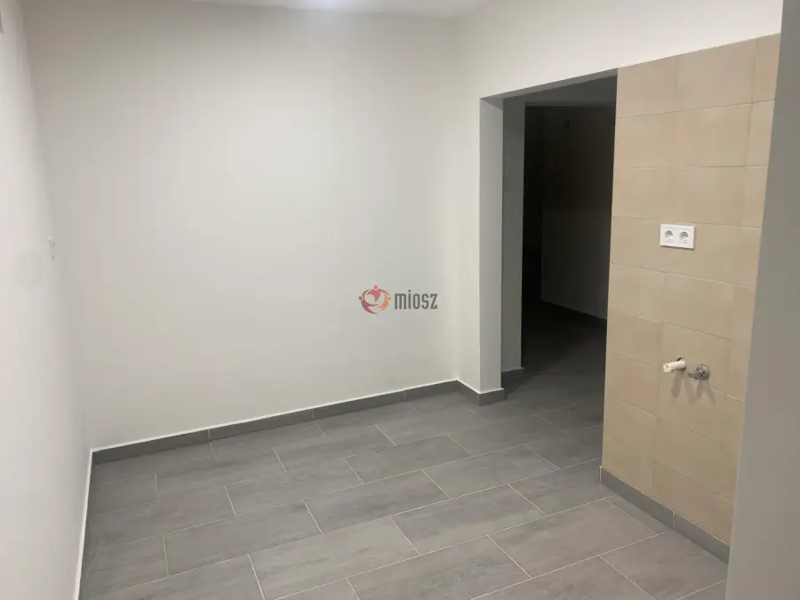 eladó új építésű sorház, Komárom