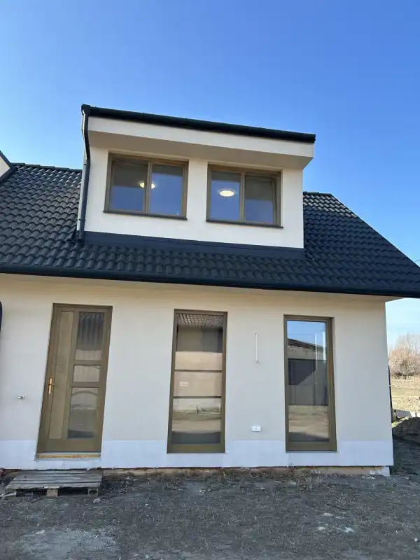 Eladó új építésű sorház, Tura 3 szoba 60 m² 53.9 M Ft