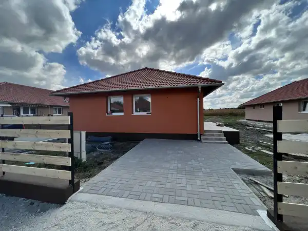 Eladó új építésű téglalakás, Gárdony 3 szoba 56 m² 64.99 M Ft