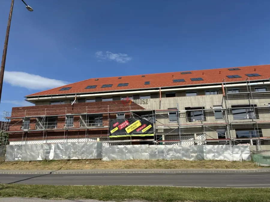 eladó új építésű téglalakás, Pécs