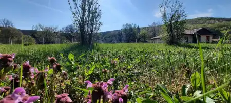 eladó új építésű telek, Zebegény