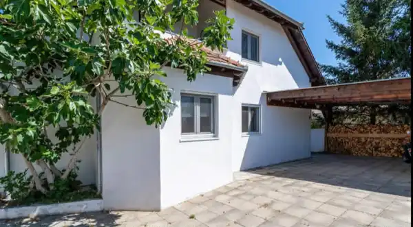 Eladó újszerű családi ház, Balatonboglár-Szőlőskislak 7 szoba 180 m² 106.16 M Ft