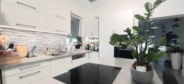 Eladó újszerű családi ház, Erdőkertes 4 szoba 114 m² 118.9 M Ft