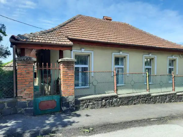 Eladó újszerű családi ház, Tállya 3 szoba 115 m² 44.9 M Ft