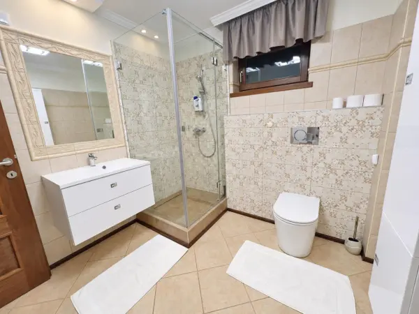 Eladó újszerű családi ház, Tata 5 szoba 206 m² 199 M Ft