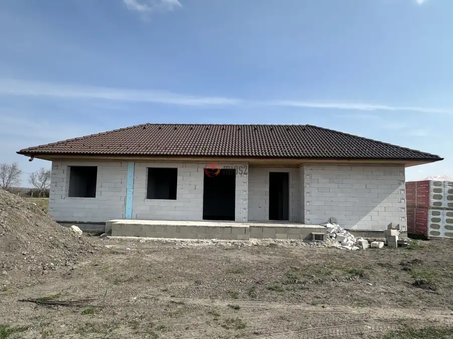 eladó újszerű ikerház, Iszkaszentgyörgy