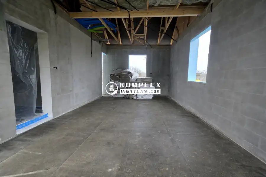 eladó újszerű ikerház, Rácalmás