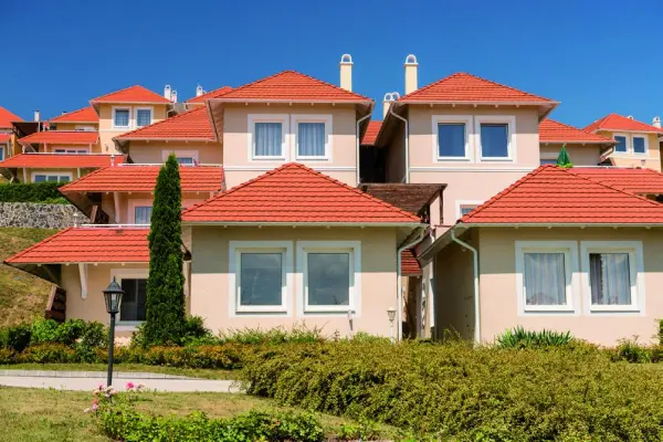 Eladó újszerű ipari ingatlan, Dunaszentmiklós 60 szoba 4083 m² 
