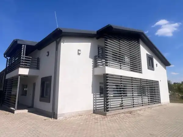 Eladó újszerű ipari ingatlan, Fonyód 916 m² 599 M Ft