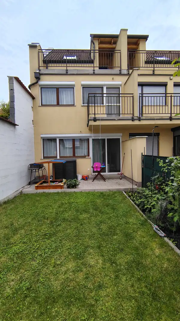 Eladó újszerű sorház, Sopron 3 szoba 93 m² 89000000 M Ft