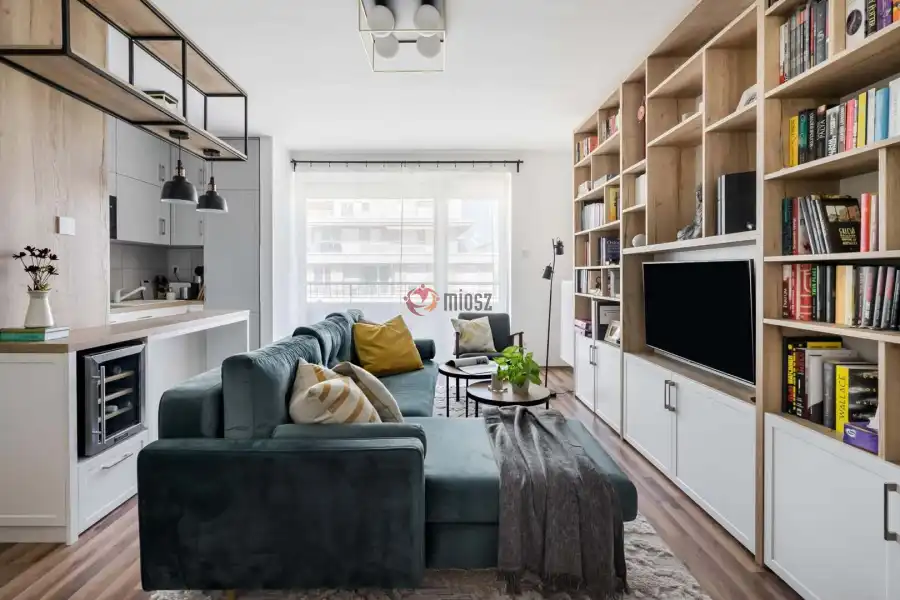 eladó újszerű téglalakás, Budapest, IX. kerület