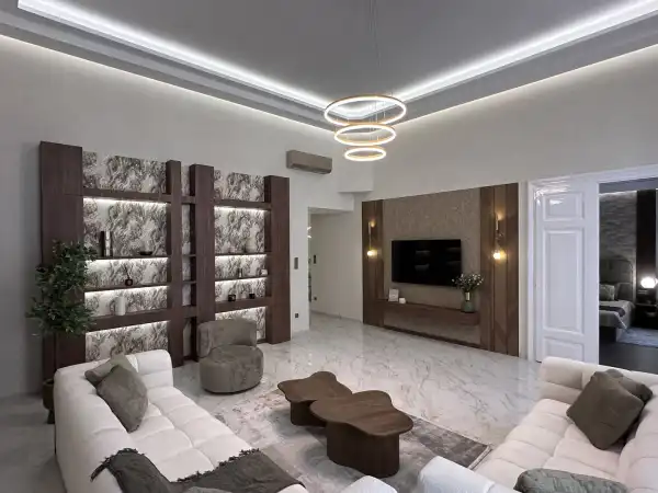 Eladó újszerű téglalakás, Budapest, V. kerület 5 szoba 152 m² 350 M Ft