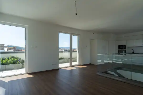 Eladó újszerű téglalakás, Budapest, VIII. kerület 4 szoba 106 m² 249 M Ft