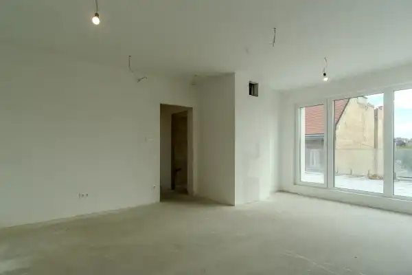 Eladó újszerű téglalakás, Budapest, VIII. kerület 4 szoba 92 m² 189.9 M Ft