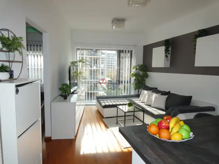 eladó újszerű téglalakás, Budapest, XIII. kerület