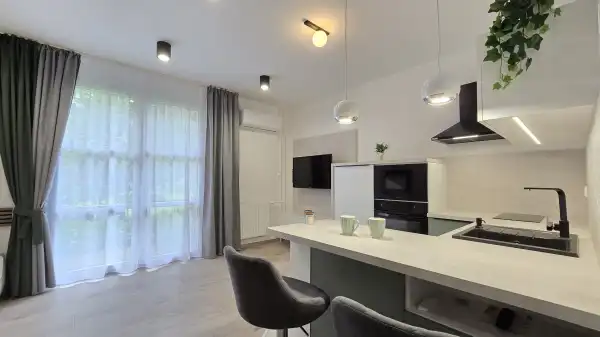 Eladó újszerű téglalakás, Paks 1 szoba 30 m² 42 M Ft