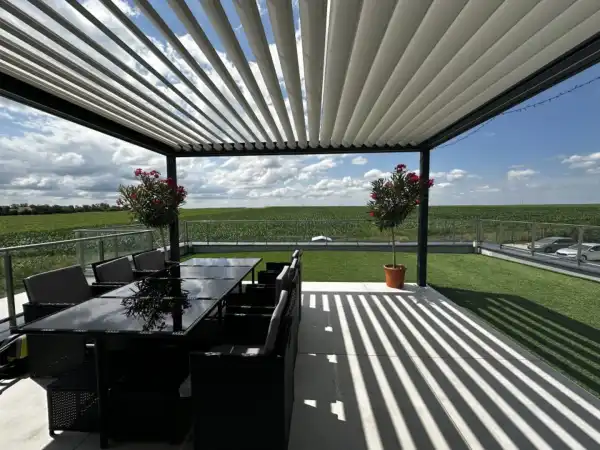 Eladó újszerű téglalakás, Tata 3 szoba 148 m² 149 M Ft