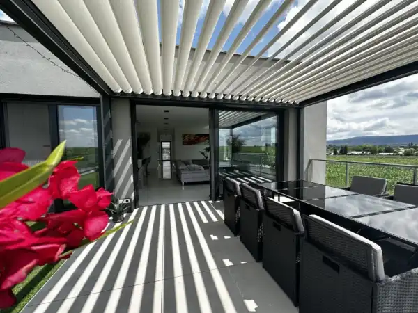 Eladó újszerű téglalakás, Tata 3 szoba 148 m² 159.9 M Ft