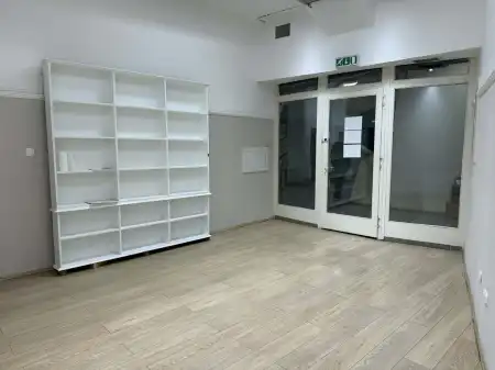 eladó üzlet, Dunaújváros