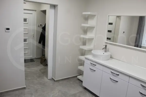 Eladó üzlet, Miskolc 22 m² 20.9 M Ft