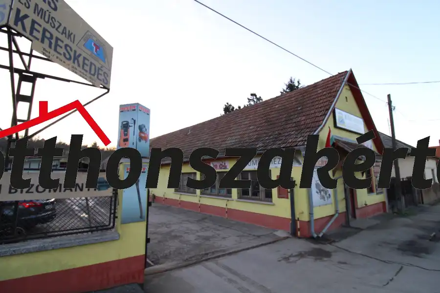 eladó üzlet, Szada