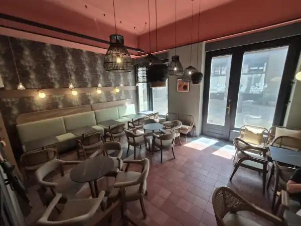 Eladó vendéglátás, Budapest, V. kerület 227 m² 235 M Ft