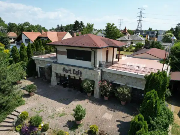 Eladó vendéglátás, Dunakeszi 7 szoba 450 m² 591 M Ft