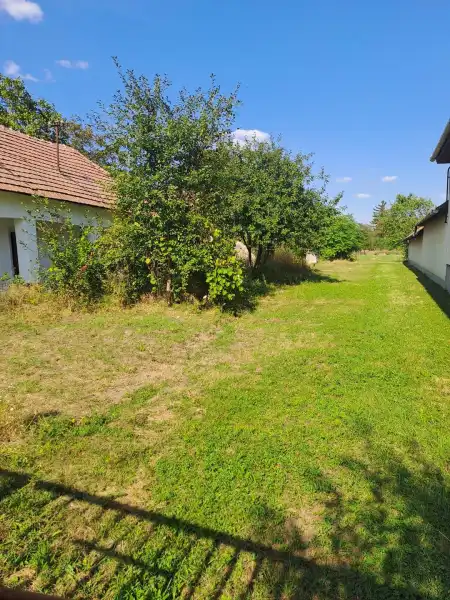eladó vendéglátás, Poroszló