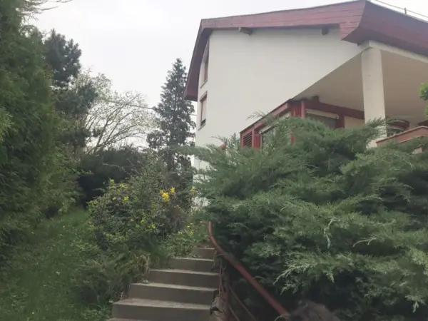 Kiadó családi ház, Budapest, II. kerület 5 szoba 245 m² 1 M Ft/hó