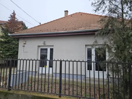 kiadó családi ház, Halásztelek