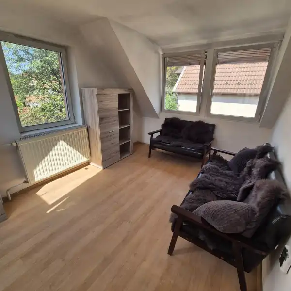 Kiadó házrész, Budapest, XVI. kerület 3 szoba 75 m² 270 E Ft/hó
