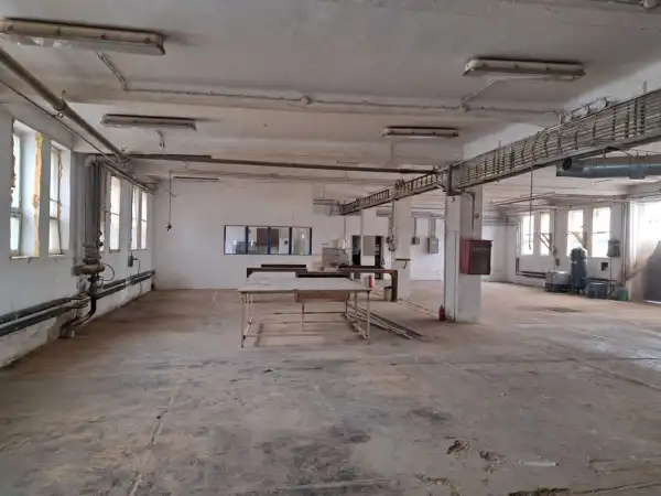 Kiadó ipari ingatlan, Budapest, XVI. kerület 600 m² 790 E Ft/hó