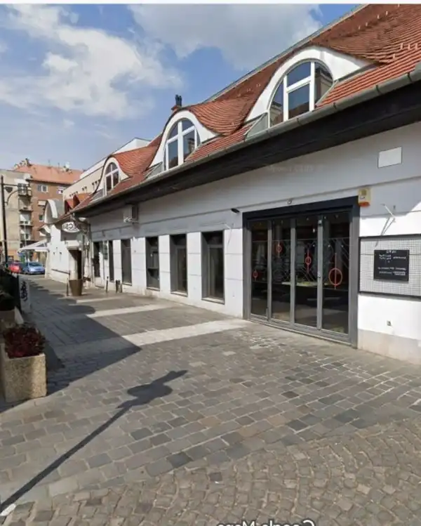 Kiadó iroda, Budapest, III. kerület 4 szoba 97 m² 371 E Ft/hó + Áfa