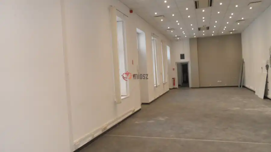 kiadó iroda, Szeged