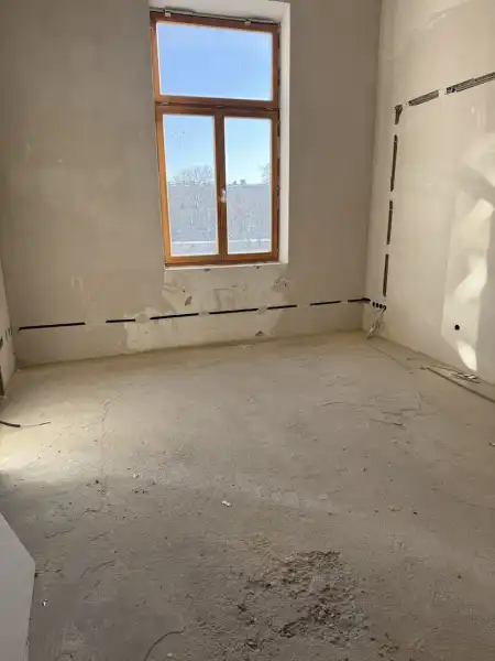 kiadó irodaház, Győr