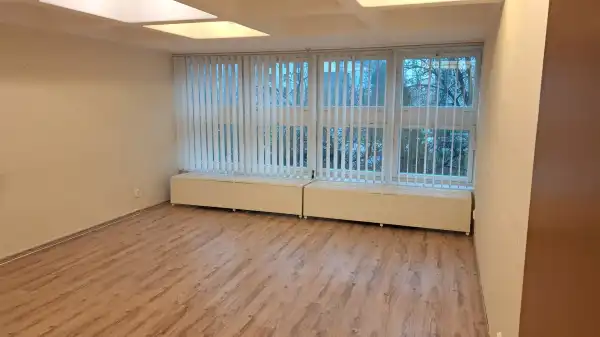 Kiadó irodaház, Nyíregyháza 1 szoba 28 m² 70 E Ft/hó