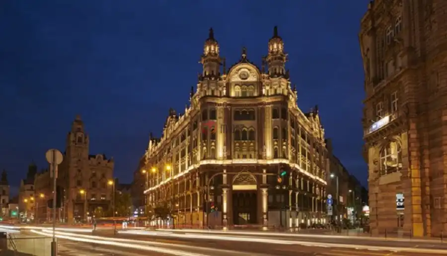 kiadó melegkonyhás vendéglátóegység, Budapest, V. kerület