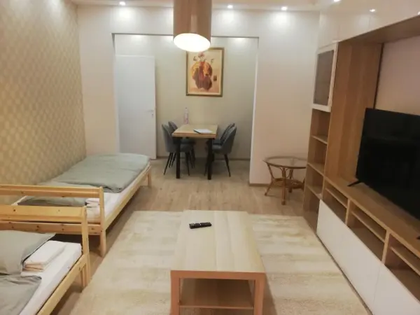 Kiadó panellakás, Komárom 2 szoba 55 m² 200 E Ft/hó