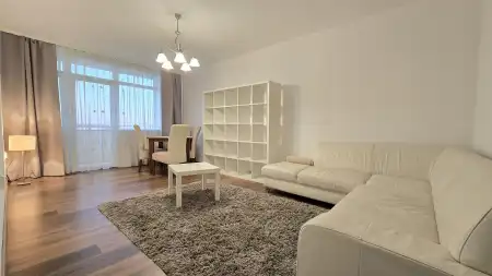 kiadó panellakás, Paks