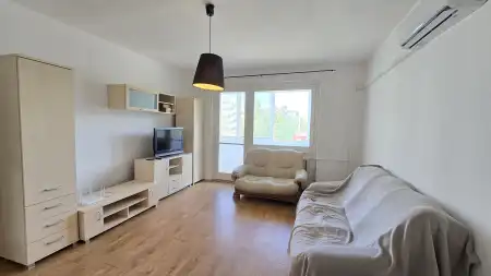 kiadó panellakás, Paks