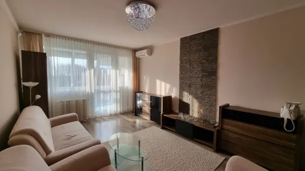 Kiadó panellakás, Paks 2+1 szoba 60 m² 200 E Ft/hó