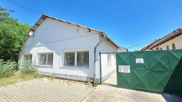 Kiadó raktár, Dunaharaszti 1 szoba 150 m² 300 E Ft/hó