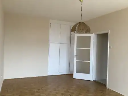 kiadó téglalakás, Békéscsaba