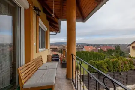 kiadó téglalakás, Biatorbágy