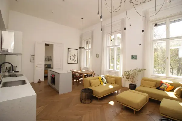 Kiadó téglalakás, Budapest, I. kerület 4 szoba 117 m² 900 E Ft/hó