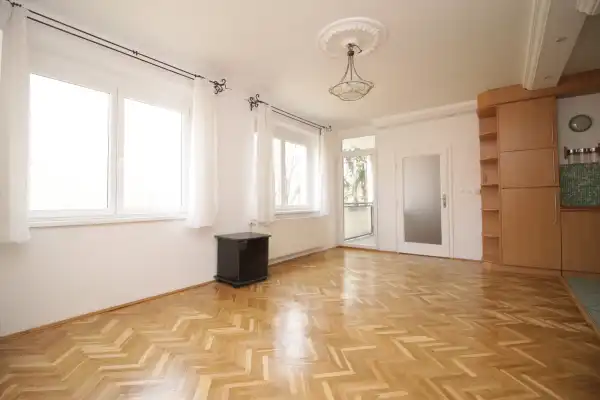 Kiadó téglalakás, Budapest, II. kerület 2+1 szoba 62 m² 300 E Ft/hó