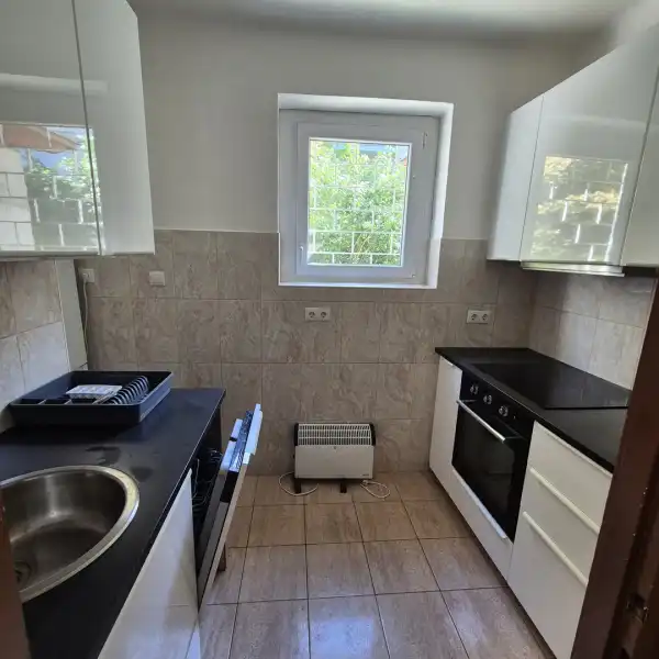 Kiadó téglalakás, Budapest, II. kerület 2 szoba 50 m² 240 E Ft/hó