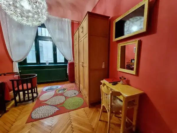 Kiadó téglalakás, Budapest, IX. kerület 1 szoba 45 m² 220 E Ft/hó