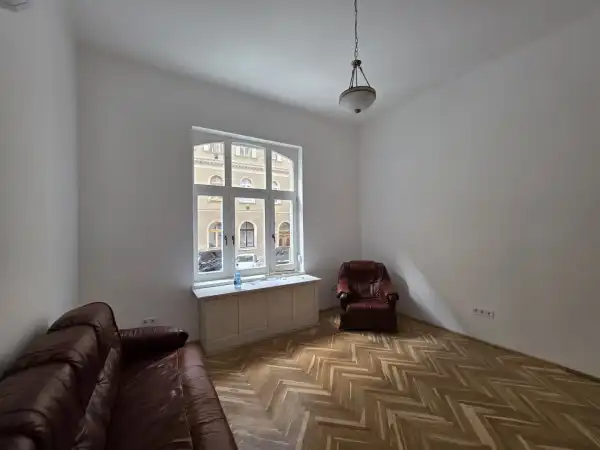 Kiadó téglalakás, Budapest, IX. kerület 2+1 szoba 60 m² 400 E Ft/hó