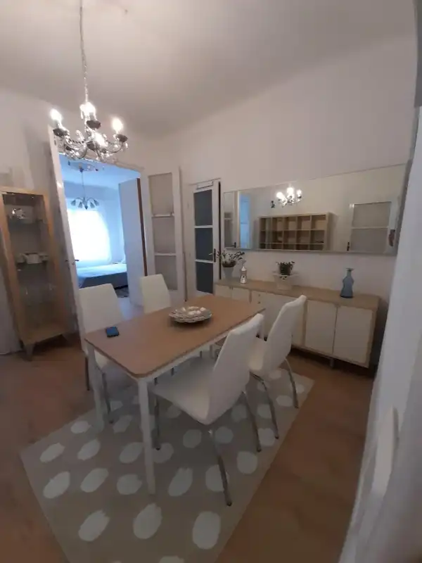 Kiadó téglalakás, Budapest, V. kerület 3 szoba 80 m² 383 E Ft/hó
